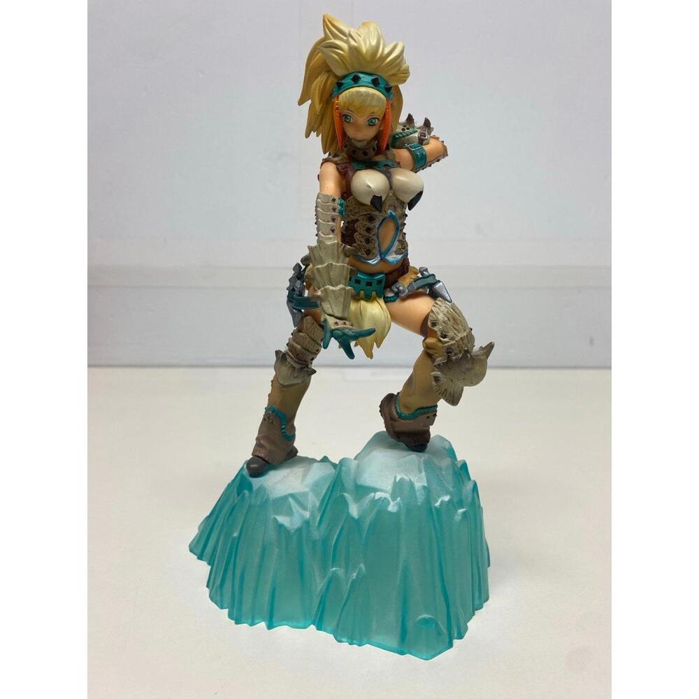 Monster Hunter DX Verio series Female Swordsman figurine